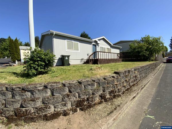 2155 SE Robins Ln, Salem, OR 97302