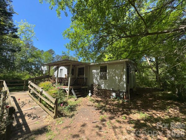 1011 Wellman Street , Gastonia, NC 28054