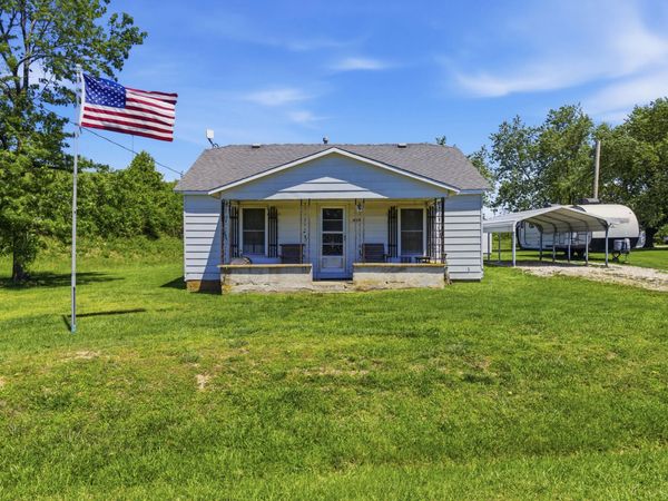 867 E Main Street, Fordland, MO 65652