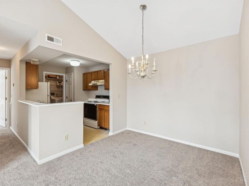 496 Mapleleaf Drive, Unit 2E, Union Twp, OH 45255 Photo 13