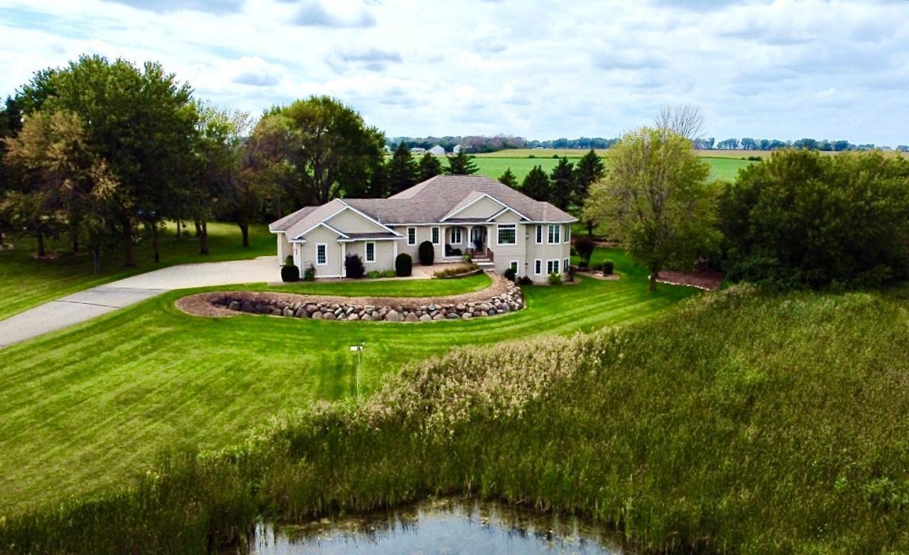 1250 S Crailsheim Road , Worthington, MN 56187