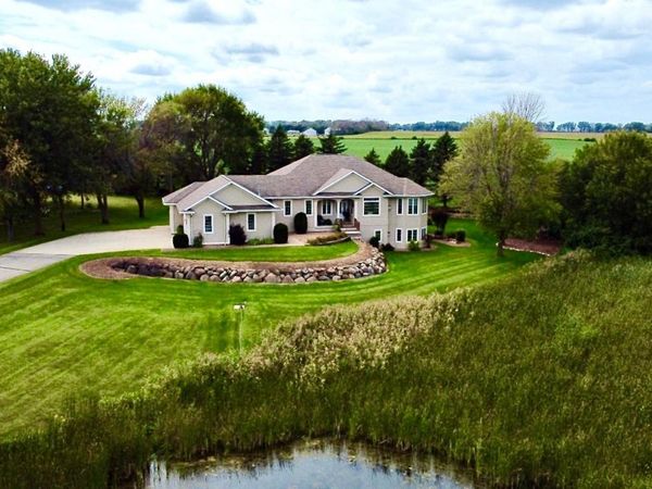 1250 S Crailsheim Road, Worthington, MN 56187