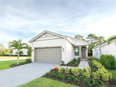 104 SE Strada Cervaro, Port St Lucie, FL 34952