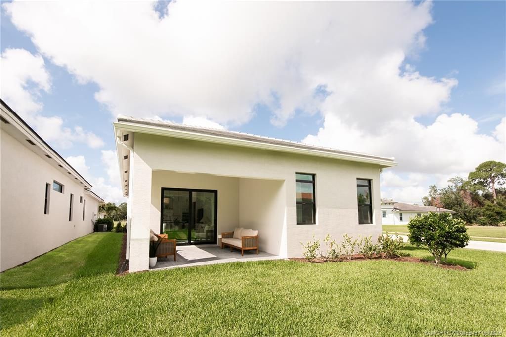 104 SE Strada Cervaro, Port Saint Lucie, FL 34952 Photo