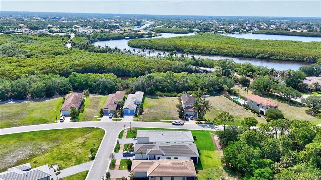 104 SE Strada Cervaro, Port Saint Lucie, FL 34952 Photo
