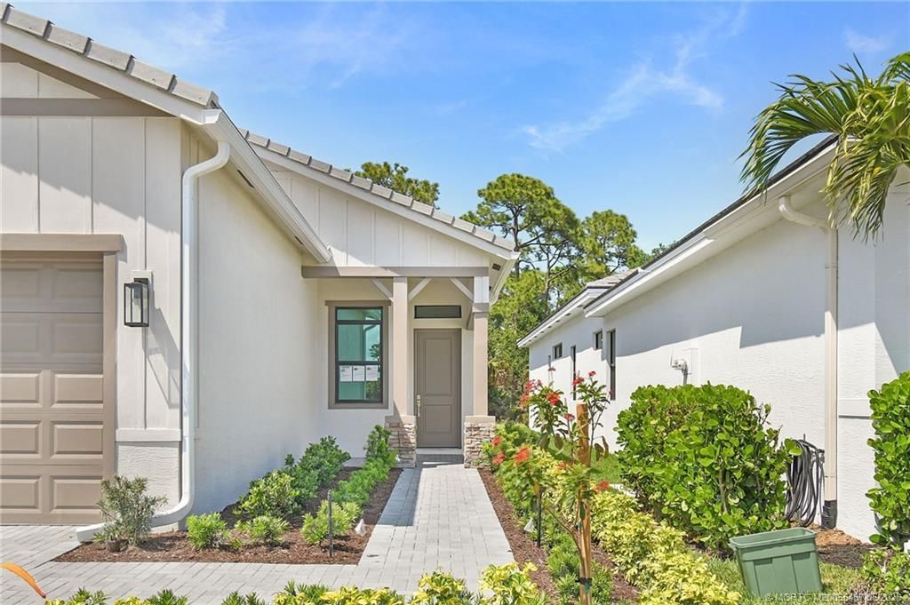 104 SE Strada Cervaro, Port Saint Lucie, FL 34952 Photo