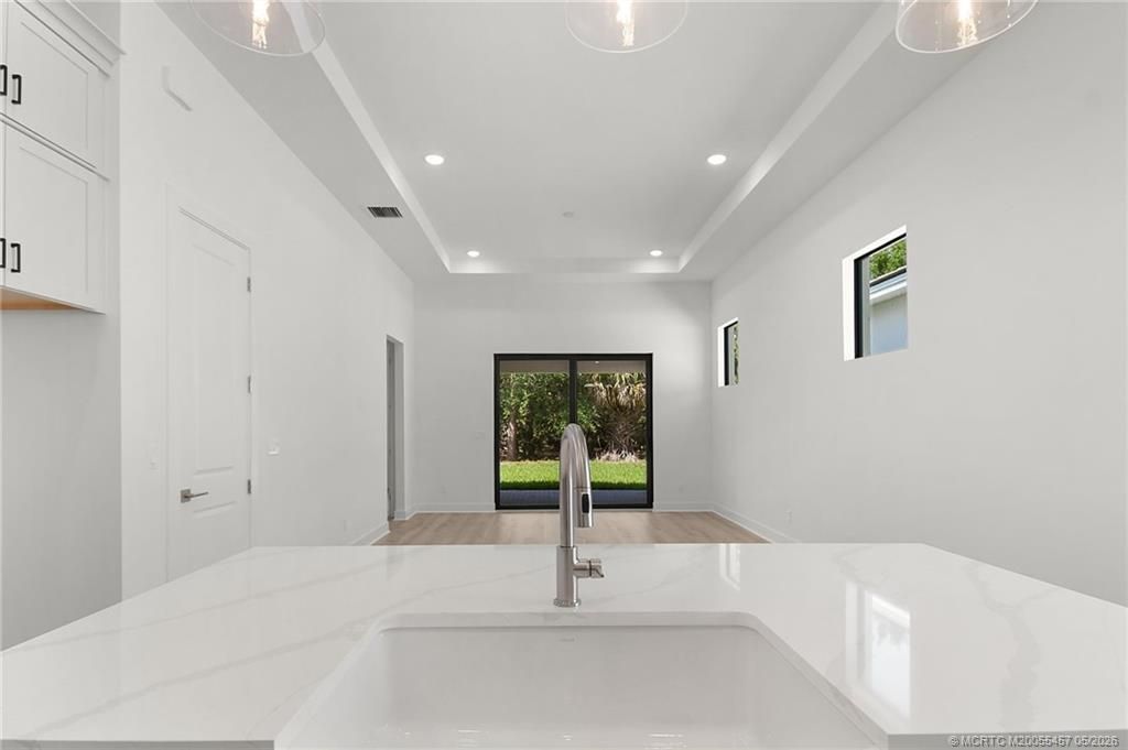 104 SE Strada Cervaro, Port Saint Lucie, FL 34952 Photo