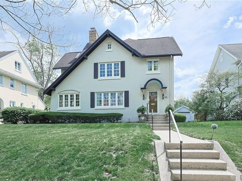 254 Volusia Avenue, Oakwood, OH 45409 Photo 1