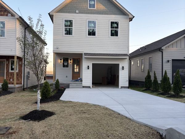 635 Clairidge Dr, Nashville, TN 37214