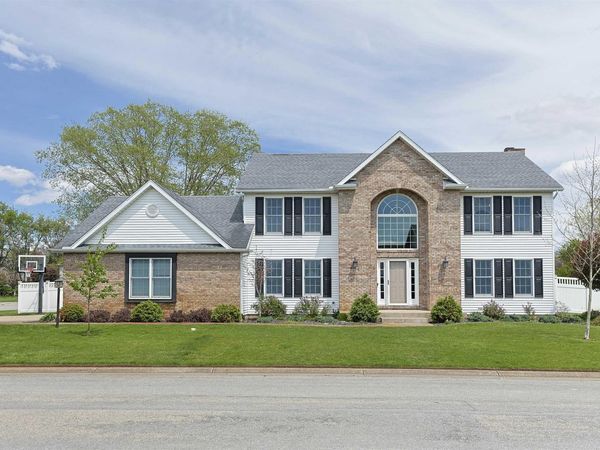 14223 Worthington Drive, Granger, IN 46530