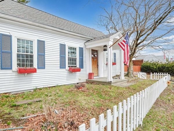 260 State Road, Dartmouth, MA 02747