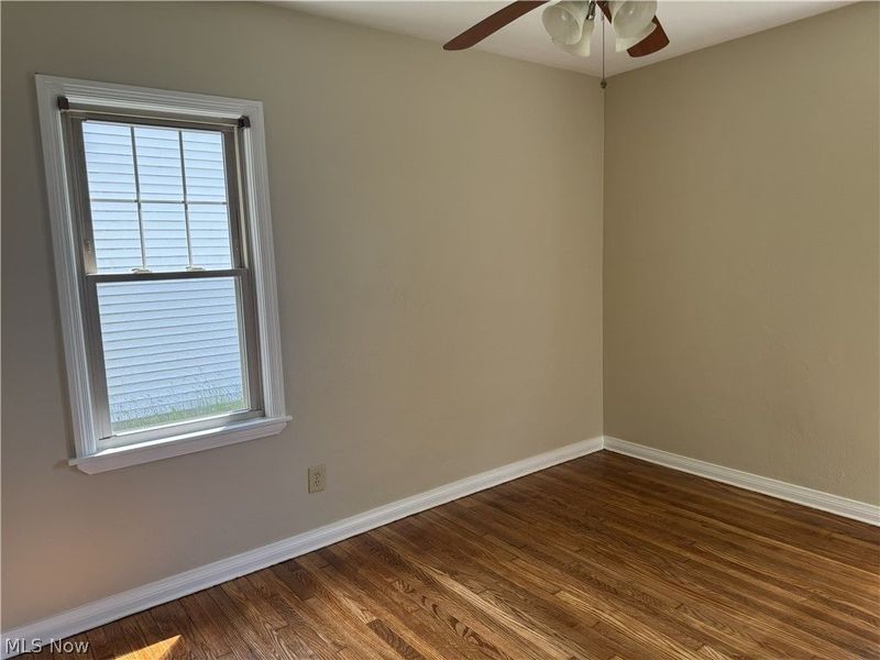 204 E Baird Avenue, Barberton, OH 44203 Photo 12