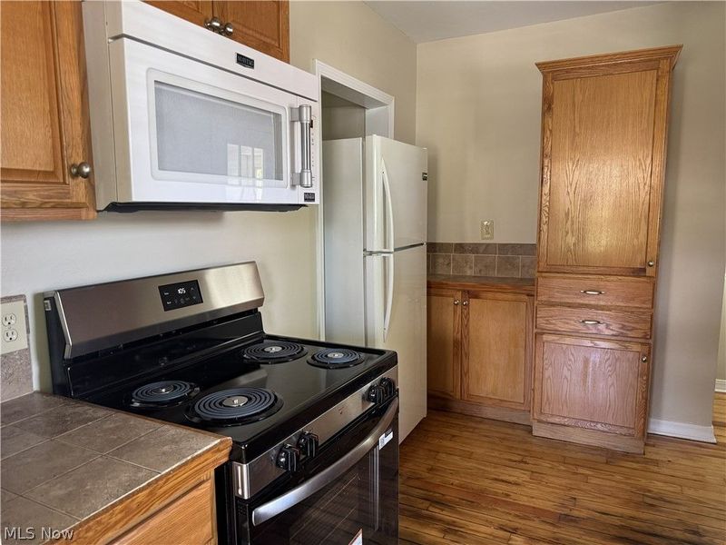 204 E Baird Avenue, Barberton, OH 44203 Photo 7