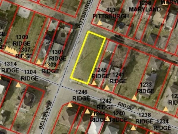 1247 Ridge Avenue , Steubenville, OH 43952
