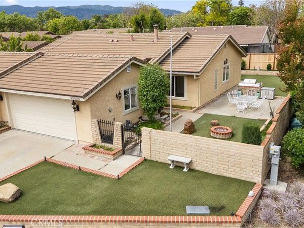 25651 Ramada, Valencia, CA 91355