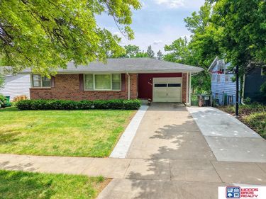 6039 Franklin Street , Lincoln, NE 68510
