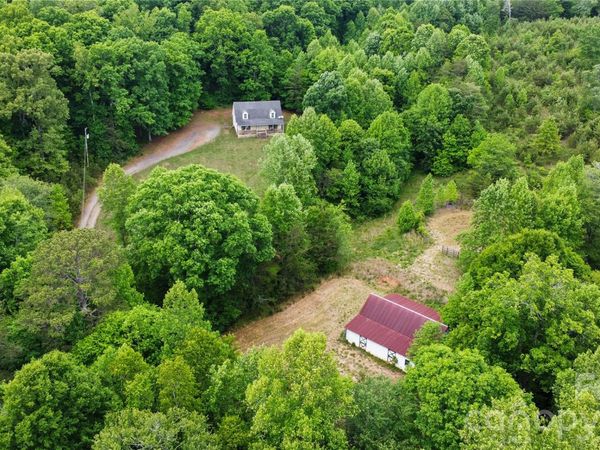 6582 Hoot Owls Hollow Road, Hickory, NC 28602