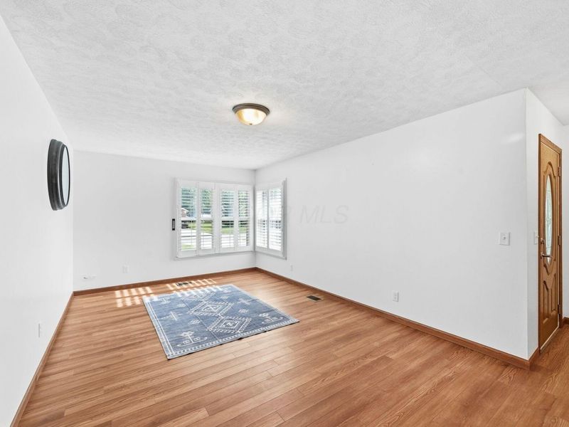 955 Toulon Avenue , Marion, OH 43302 Photo 5