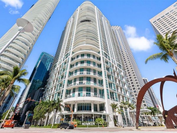 300 S Biscayne Blvd , Unit T-2407, Miami, FL 33131