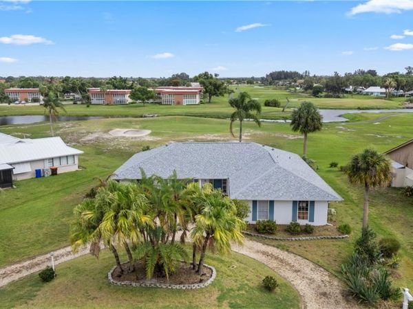 8 Forest Park Drive, Vero Beach, FL 32962