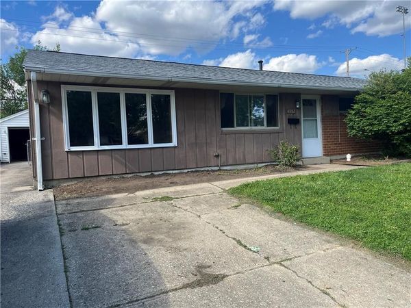 4957 Chesham Drive, Dayton, OH 45424
