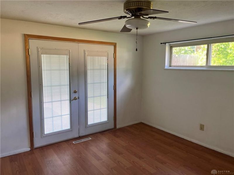 4957 Chesham Drive, Dayton, OH 45424 Photo 13