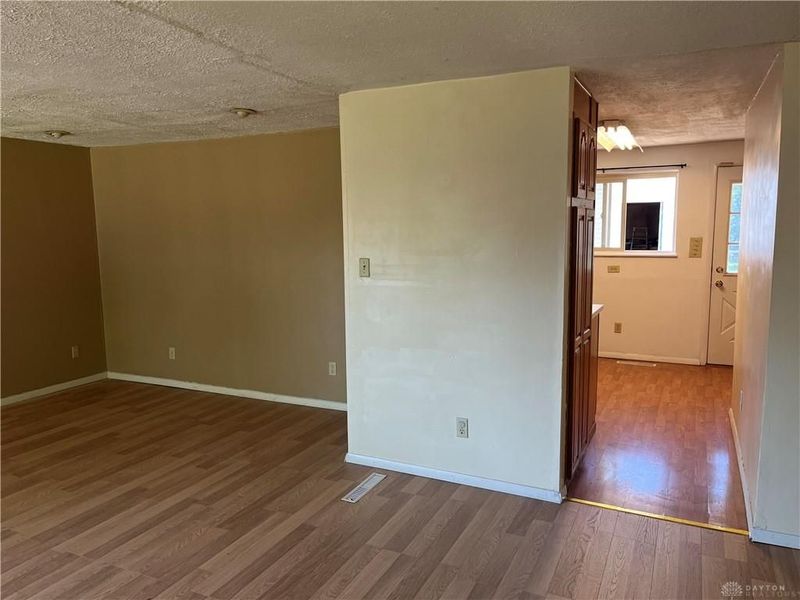 4957 Chesham Drive, Dayton, OH 45424 Photo 8