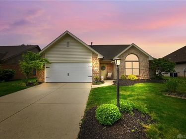 9469 Country Path Trail, Miami Township, OH 45342