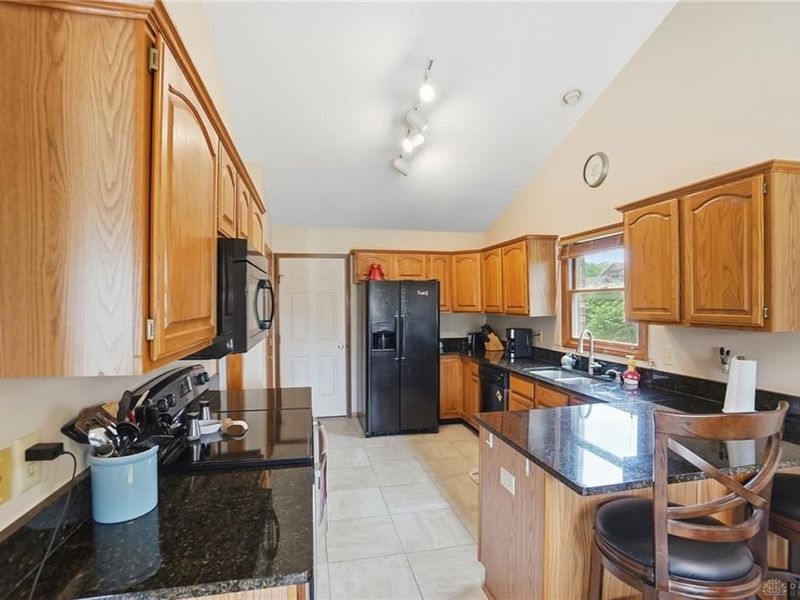 9469 Country Path Trail, Miami Township, OH 45342 Photo 13