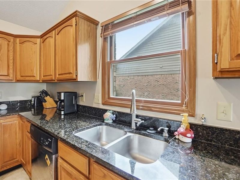 9469 Country Path Trail, Miami Township, OH 45342 Photo 16
