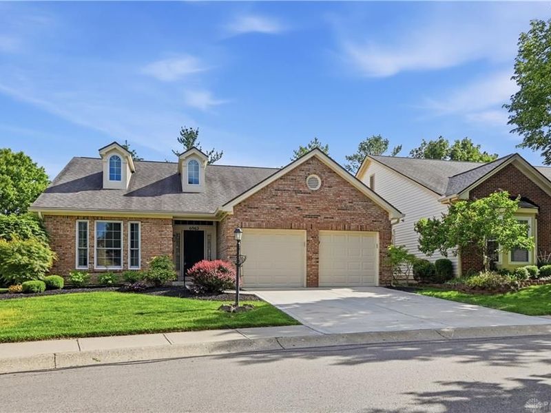 6962 Wembley Circle, Centerville, OH 45459 Photo 1