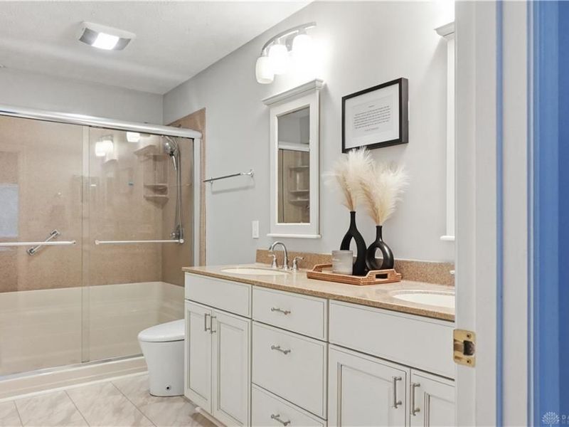 6962 Wembley Circle, Centerville, OH 45459 Photo 11
