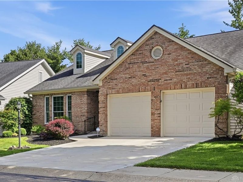 6962 Wembley Circle, Centerville, OH 45459 Photo 12