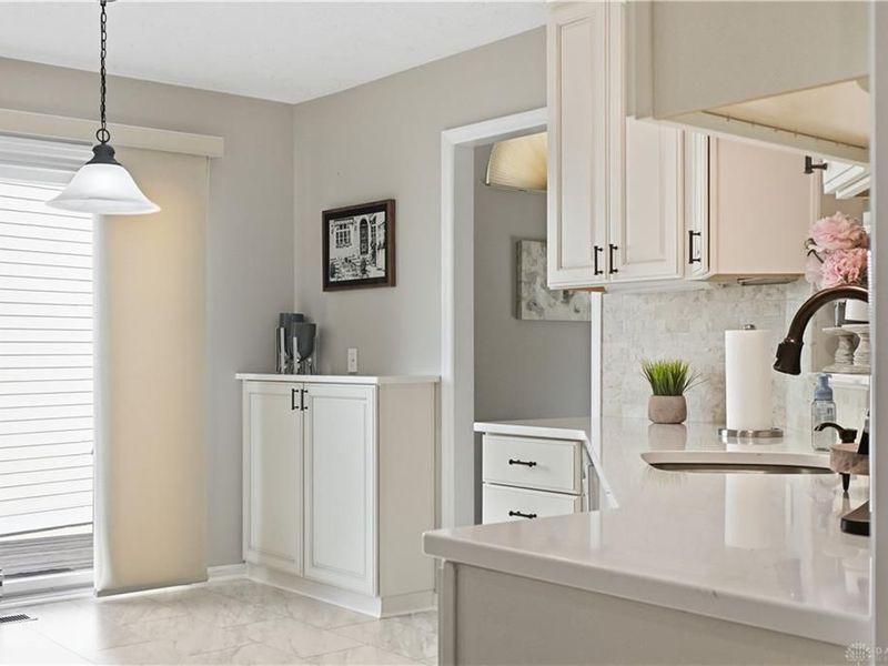 6962 Wembley Circle, Centerville, OH 45459 Photo 4