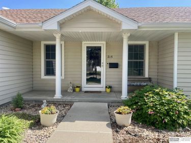 215 Arthur Street , Blair, NE 68008