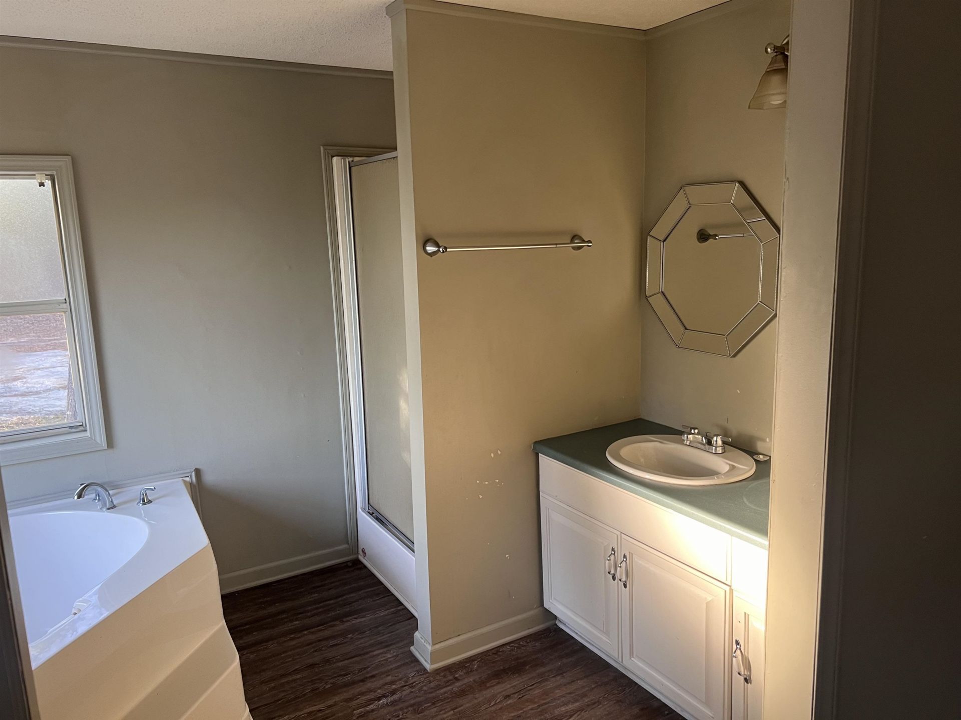 1336 Jones Rd.  Photo 10