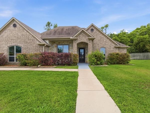 7765 Hickory Spring Lane, Tyler, TX 75703