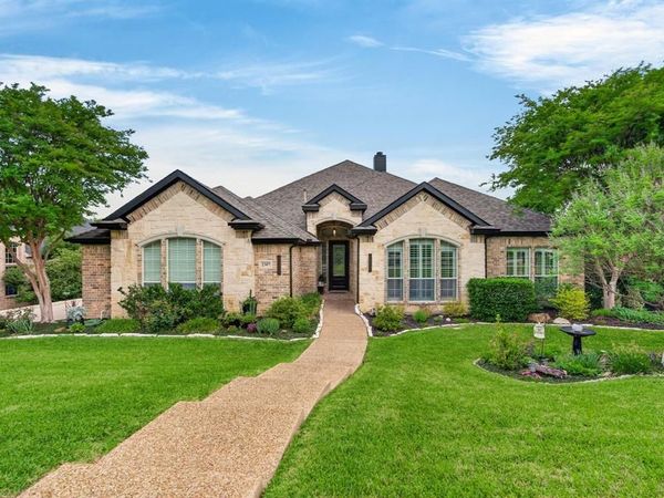 2307 Creekedge Court, Corinth, TX 76210