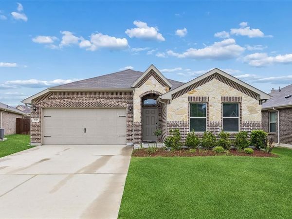 937 Burnet Lane, Aubrey, TX 76227