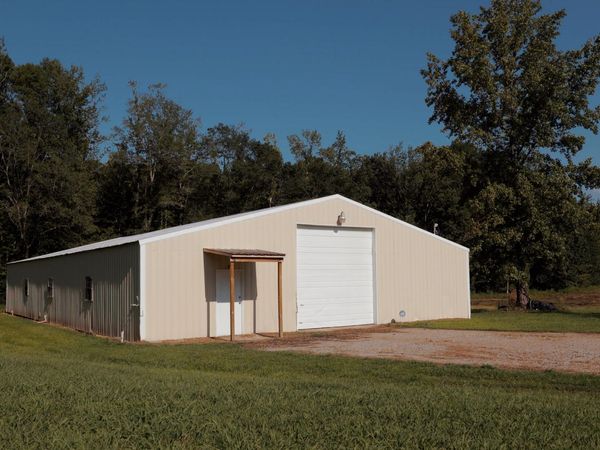 1110 Nuckolls Road , Bolivar, TN 38008