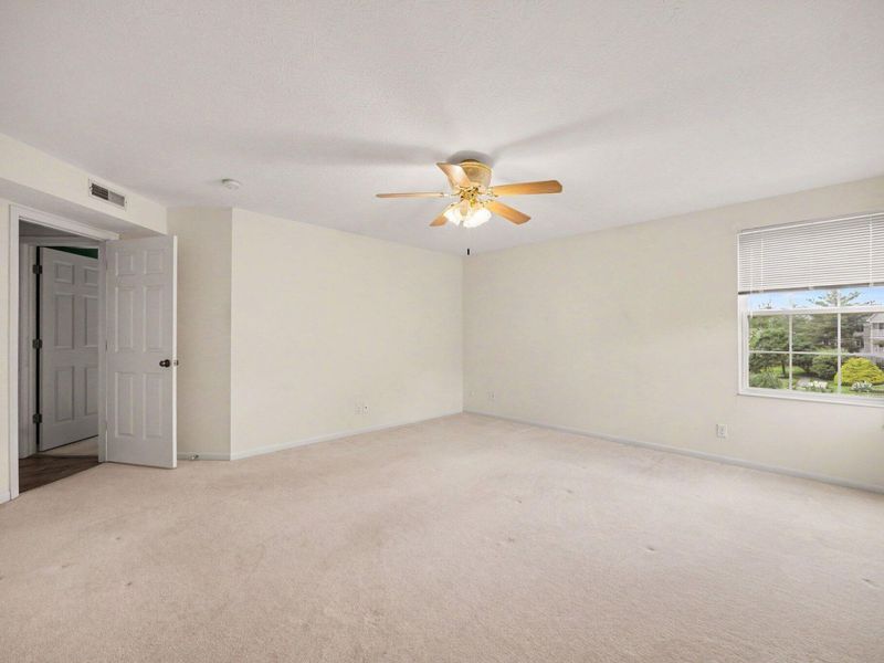 303 Spyglass Court, Unit 304, Wilder, KY 41076 Photo 14