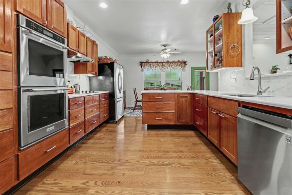 18 Nantwich Circle, Bella Vista, AR 72714 Main Photo