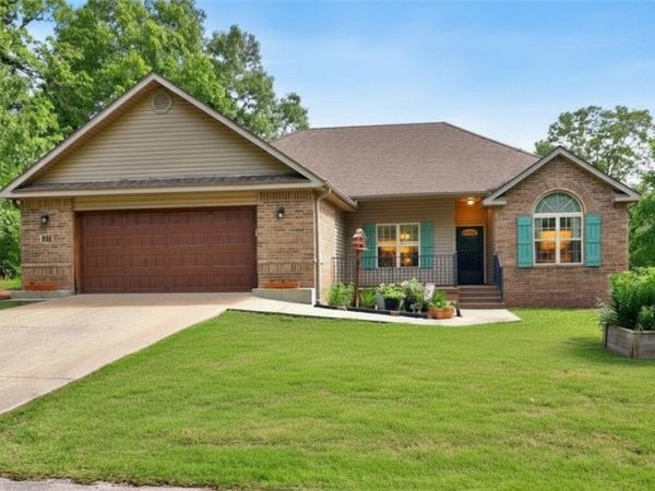 18 Nantwich Circle, Bella Vista, AR 72714