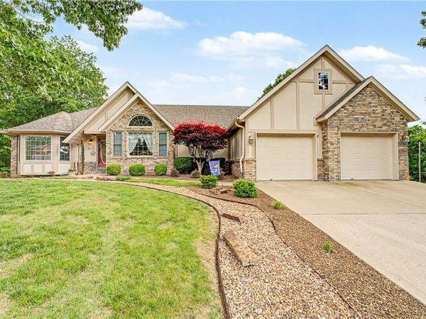 82 Cullen Hills Drive , Bella Vista, AR 72715