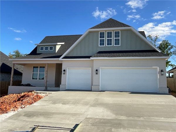 1397 Padova Avenue , Tontitown, AR 72762