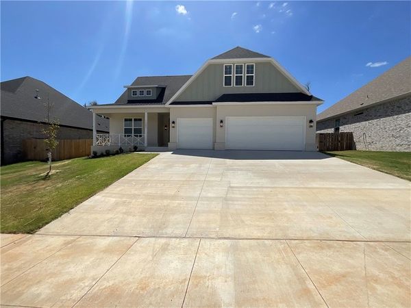 1397 Padova Avenue, Tontitown, AR 72762