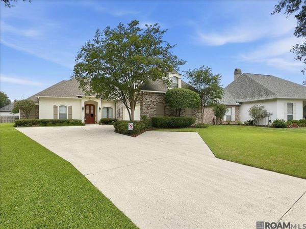 18671 Old Cypress Cir, Prairieville, LA 70769