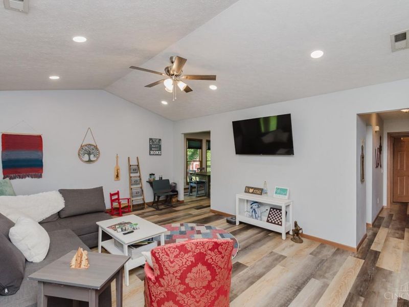 815 St Olaf Drive, Eaton, OH 45320 Photo 4
