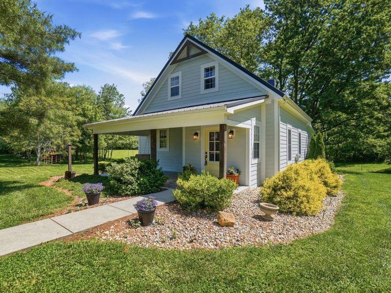 6275 Roundhead, New Vienna, OH 45159 Photo 1