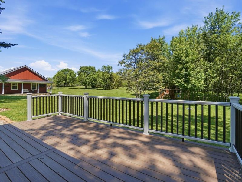 6275 Roundhead, New Vienna, OH 45159 Photo 56